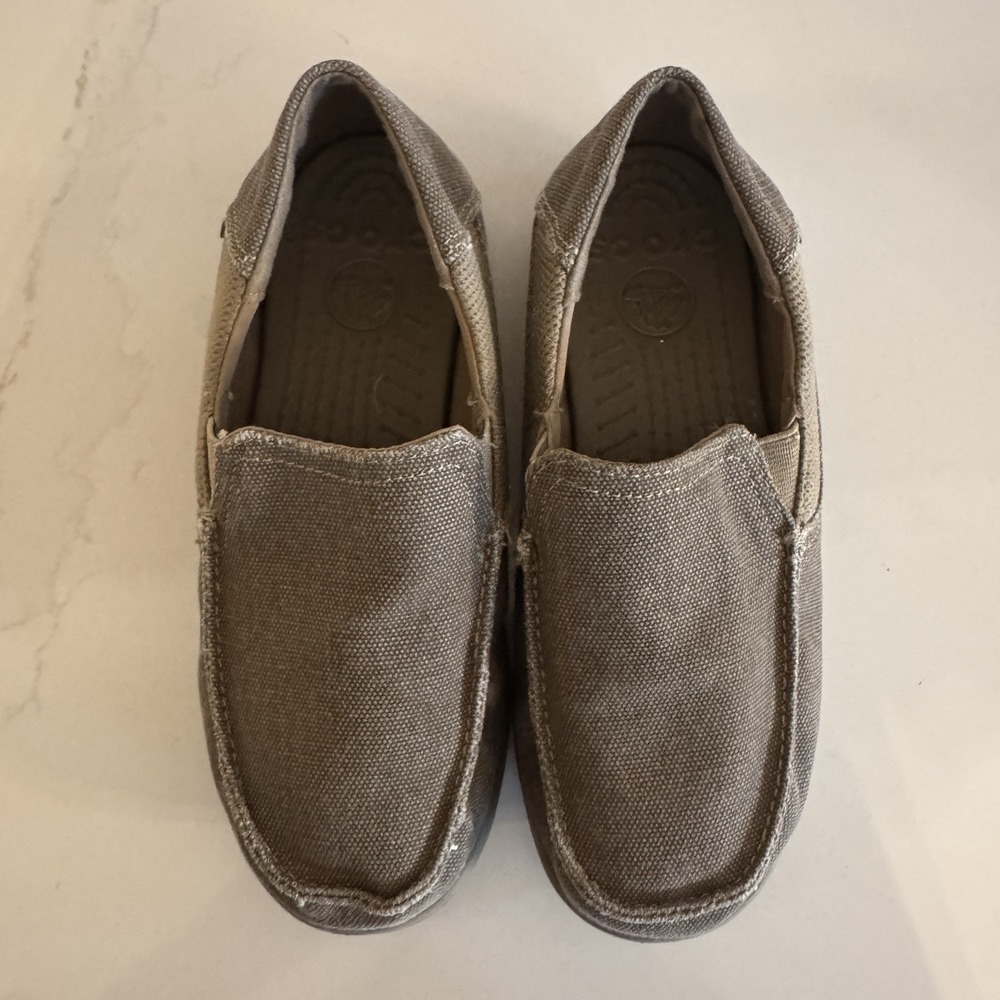 Crocs Santa Cruz Canvas Slip On Loafer Boys J2 Khaki Tan‎ - Picture 5 of 7
